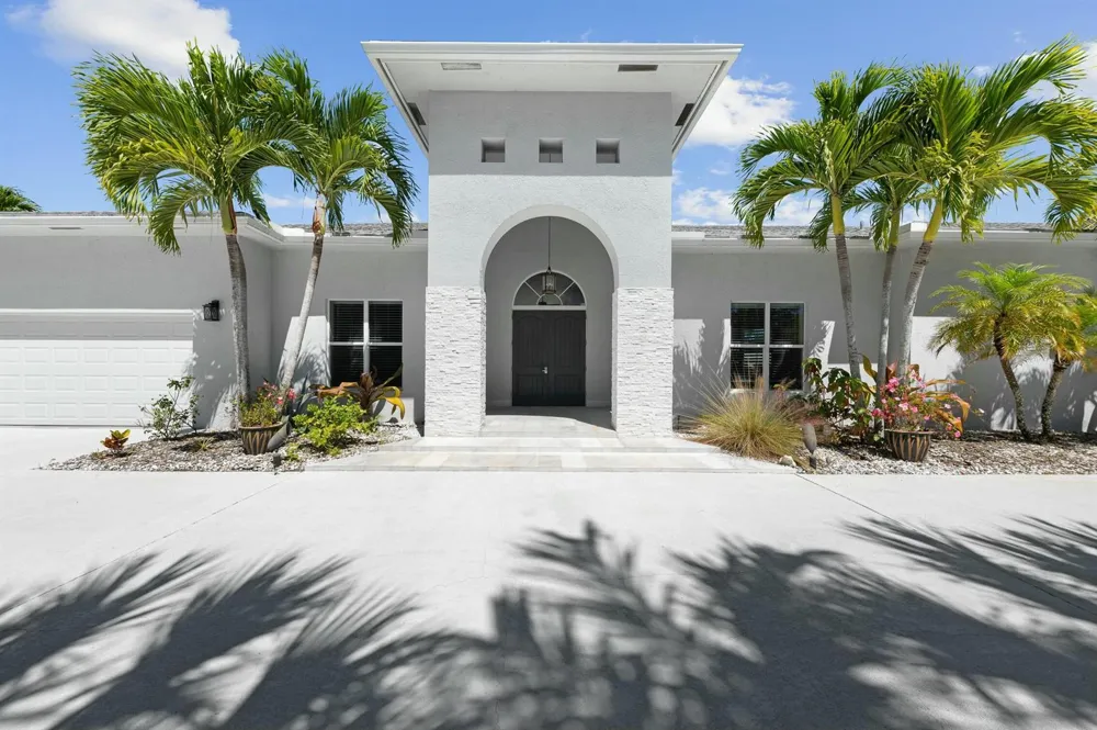 15503 Temple Boulevard Loxahatchee, FL 33470