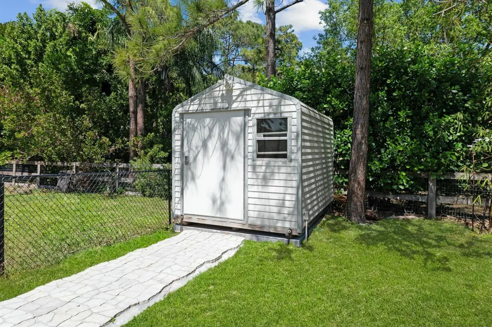 15503 Temple Boulevard Loxahatchee, FL 33470