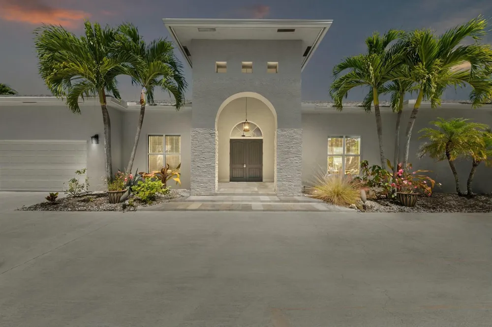 15503 Temple Boulevard Loxahatchee, FL 33470