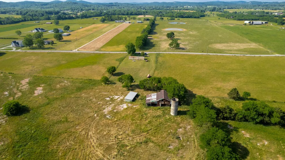 2161 Trousdale Ferry Pike Lebanon, TN 37087