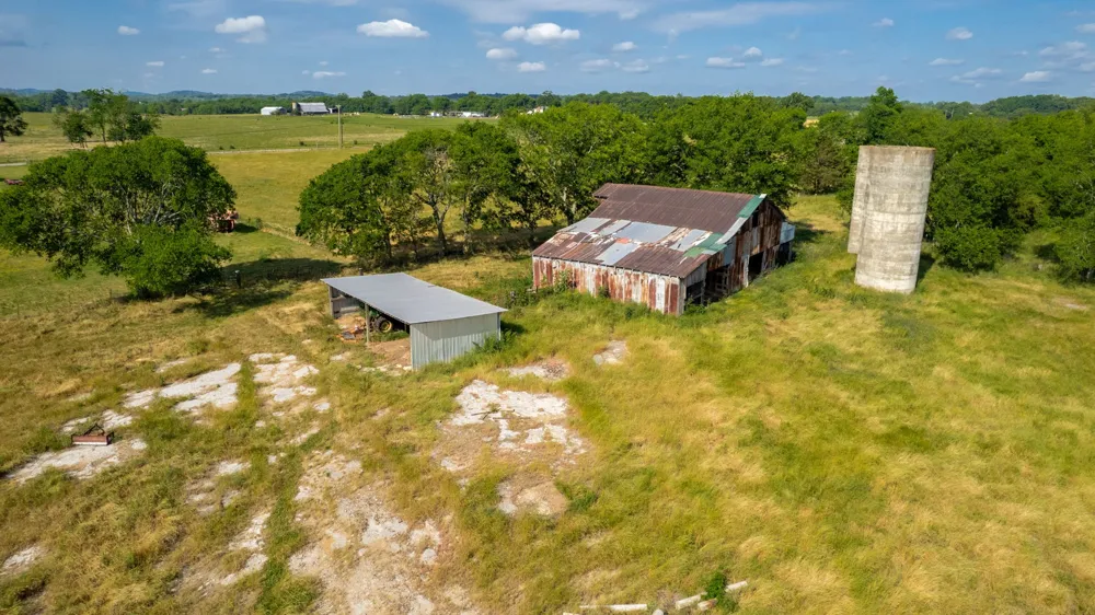 2161 Trousdale Ferry Pike Lebanon, TN 37087
