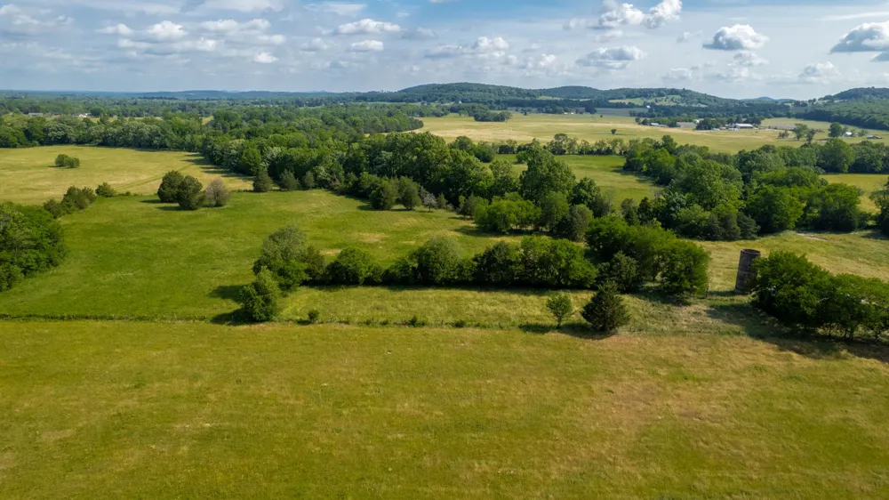 2161 Trousdale Ferry Pike Lebanon, TN 37087