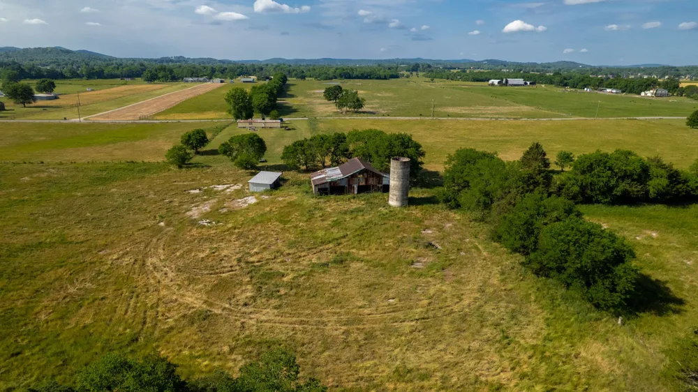 2161 Trousdale Ferry Pike Lebanon, TN 37087