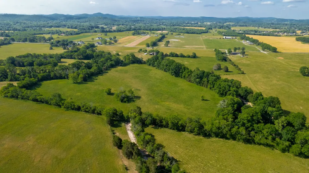 2393 Trousdale Ferry Pike Lebanon, TN 37087