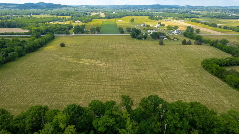 2393 Trousdale Ferry Pike Lebanon, TN 37087