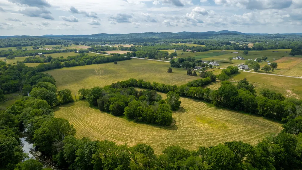 2393 Trousdale Ferry Pike Lebanon, TN 37087
