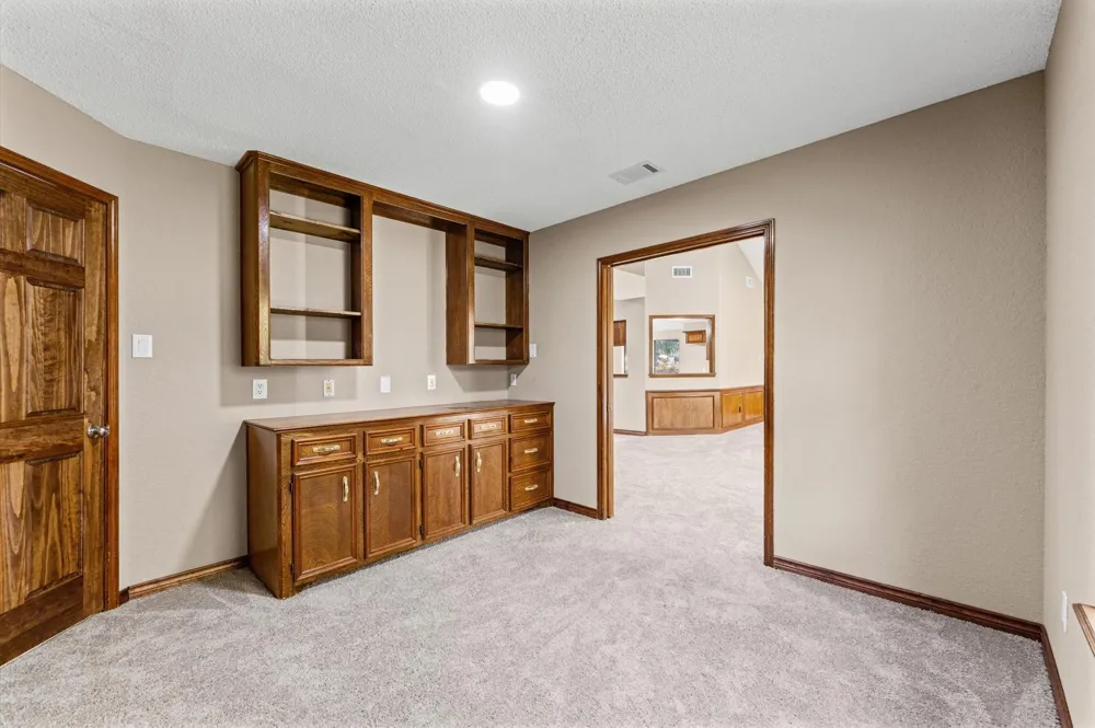 339 Freeman Boulevard West Columbia, TX 77486