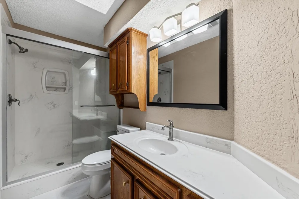 339 Freeman Boulevard West Columbia, TX 77486