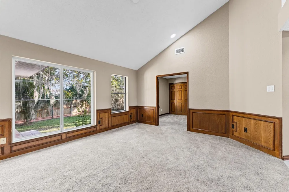 339 Freeman Boulevard West Columbia, TX 77486