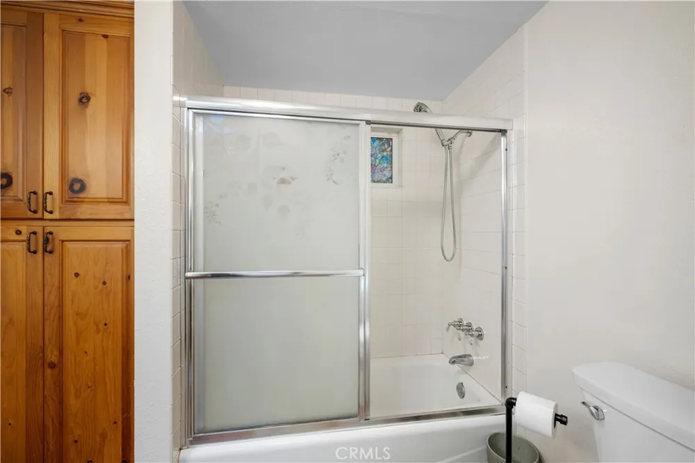 12101 Spring Trail Sylmar, CA 91342