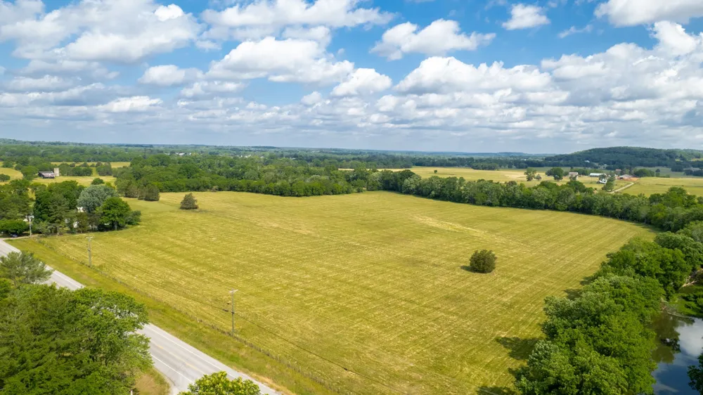 2393 Trousdale Ferry Pike Lebanon, TN 37087