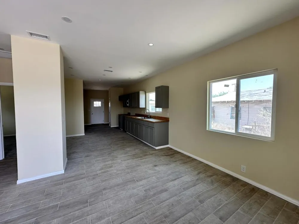 13350 Aster Trona, CA 93562