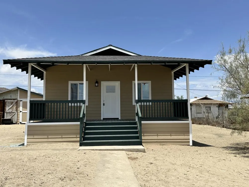 13350 Aster Trona, CA 93562
