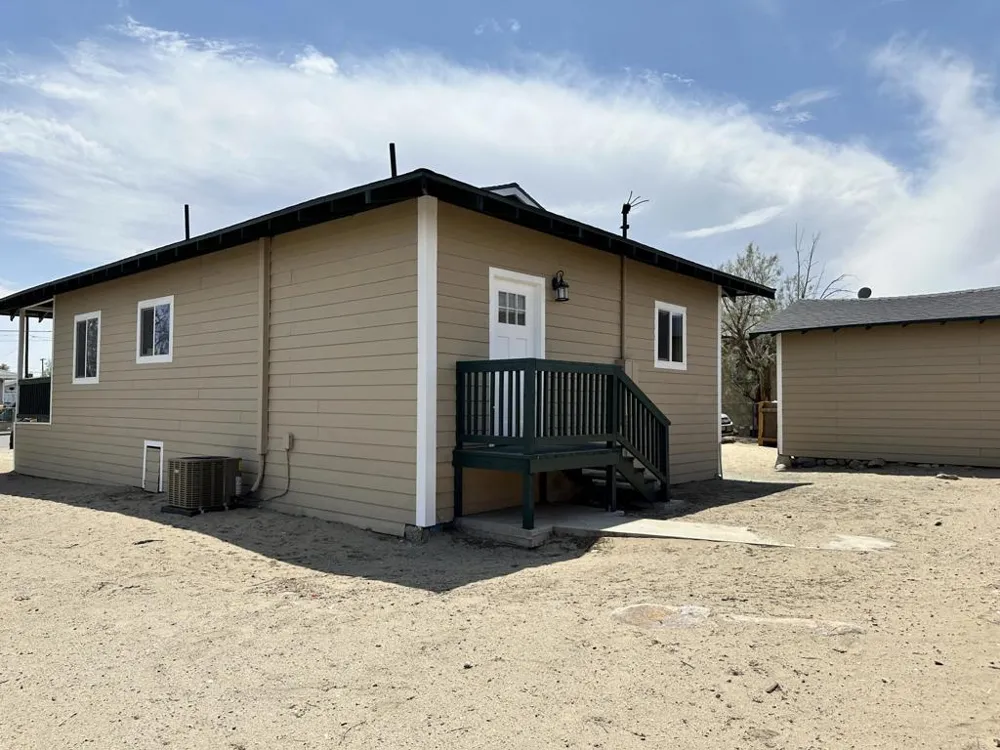 13350 Aster Trona, CA 93562