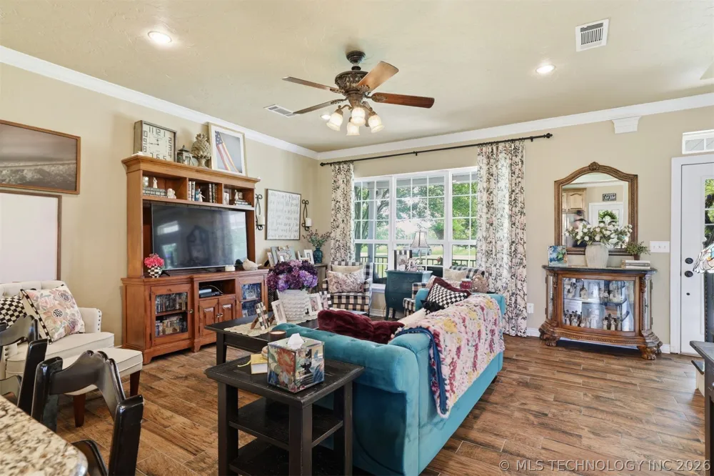 1093 W Boggy Depot Atoka, OK 74525