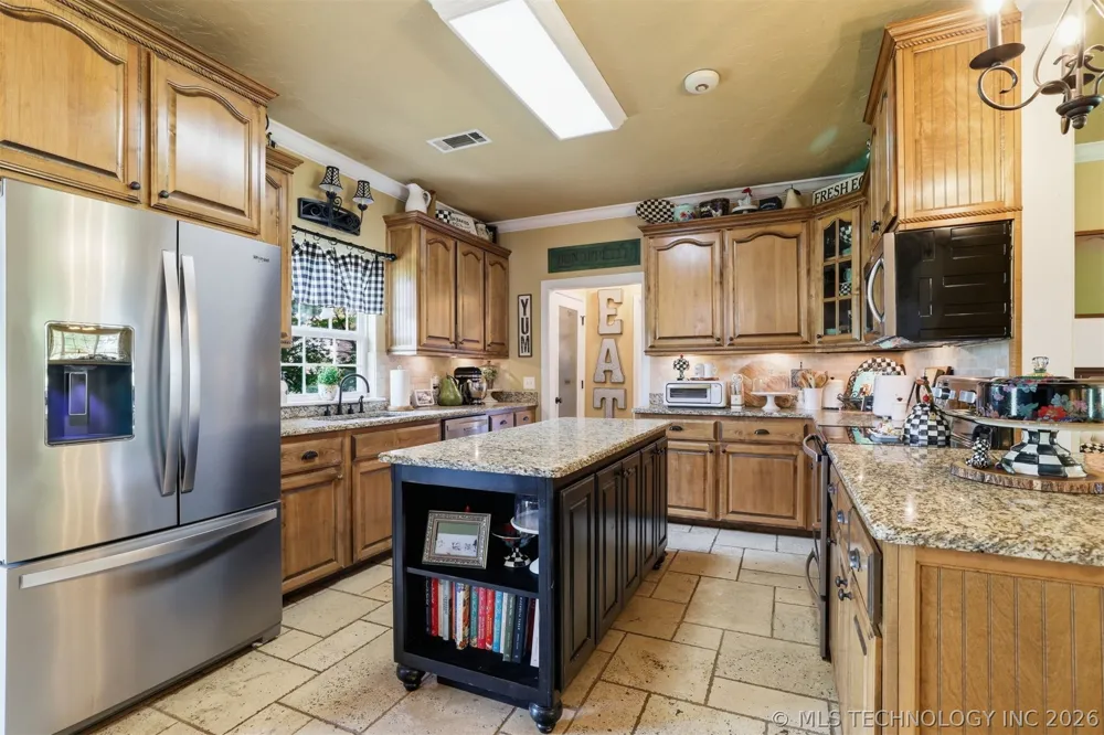 1093 W Boggy Depot Atoka, OK 74525