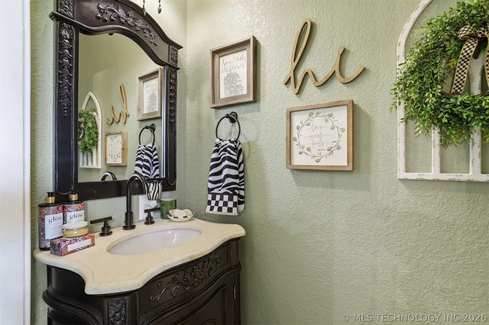 1093 W Boggy Depot Atoka, OK 74525