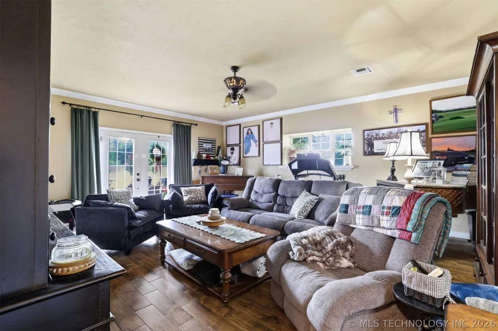 1093 W Boggy Depot Atoka, OK 74525