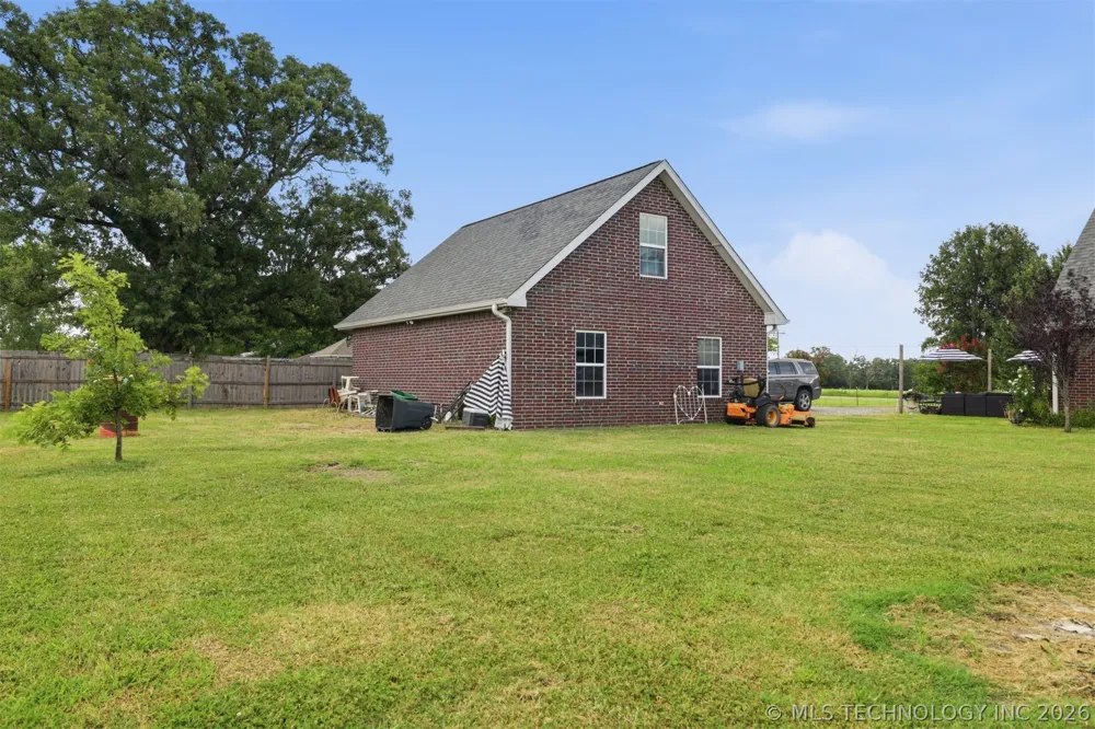 1093 W Boggy Depot Atoka, OK 74525