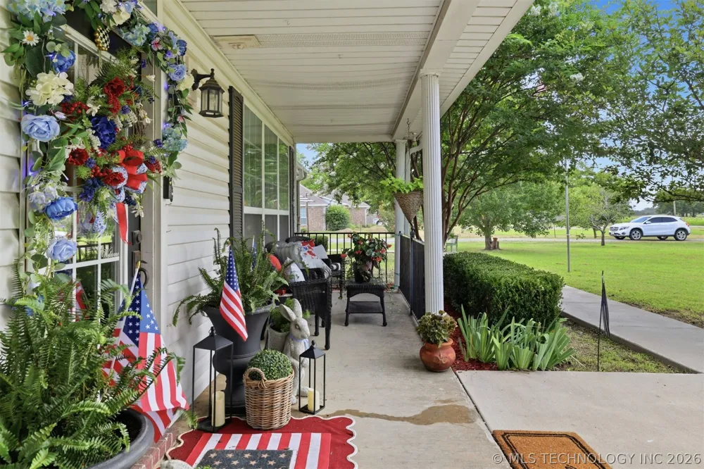 1093 W Boggy Depot Atoka, OK 74525