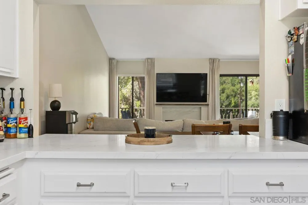 4123 Oak Island Fallbrook, CA 92028