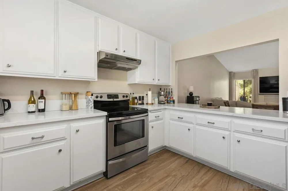 4123 Oak Island Fallbrook, CA 92028