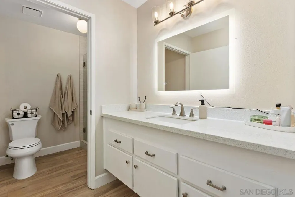 4123 Oak Island Fallbrook, CA 92028