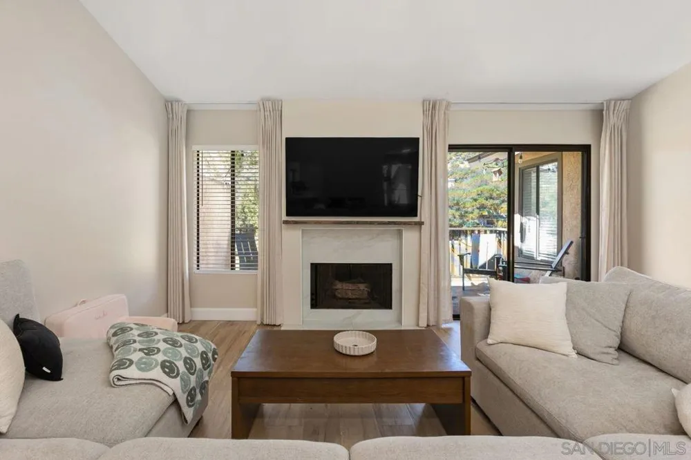 4123 Oak Island Fallbrook, CA 92028