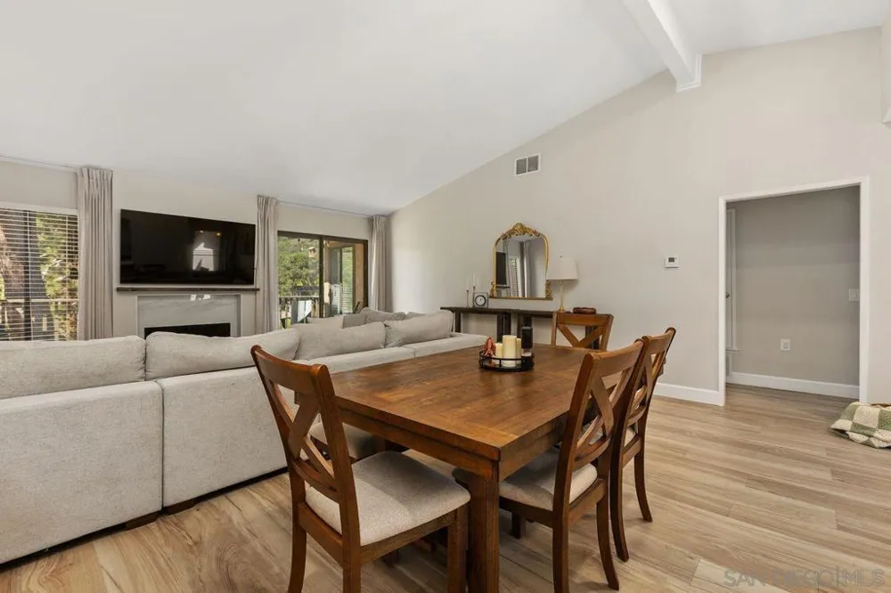 4123 Oak Island Fallbrook, CA 92028
