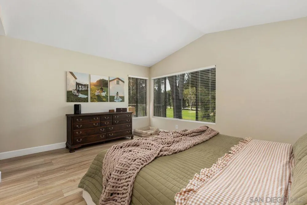 4123 Oak Island Fallbrook, CA 92028