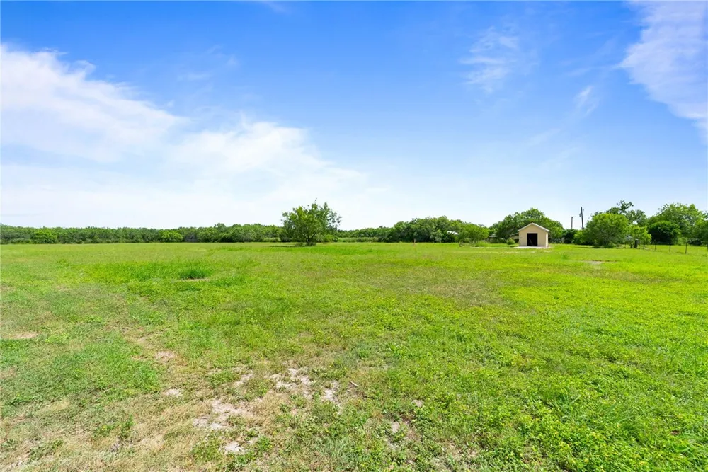 200 Baggs Trail Mathis, TX 78368