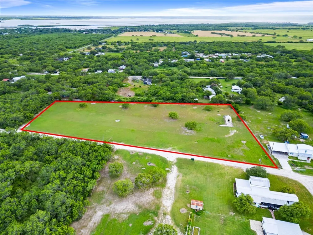 200 Baggs Trail Mathis, TX 78368