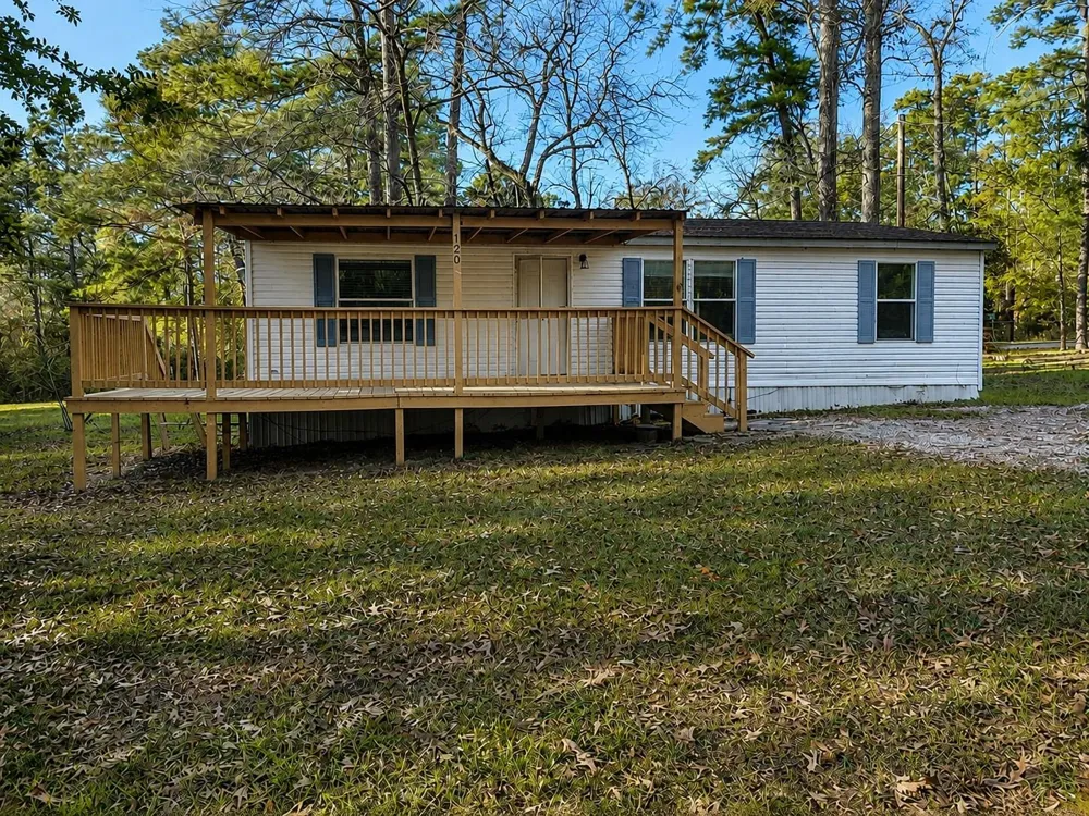 120 Acorn Livingston, TX 77351