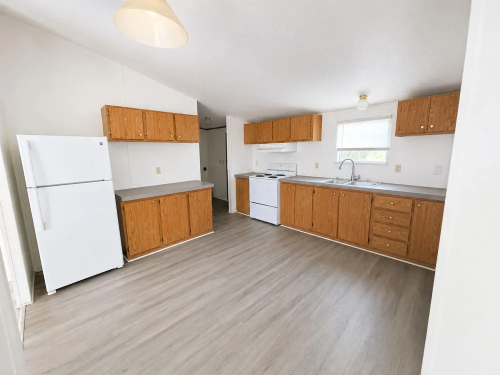 120 Acorn Livingston, TX 77351