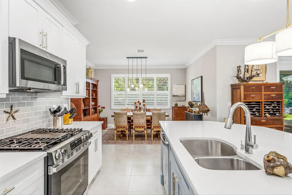 6012 Bella Rosa Lane Vero Beach, FL 32966