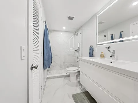 1428 SE 4th Avenue #246