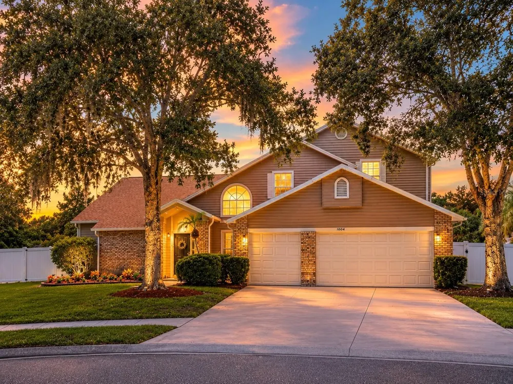 1004 MUIRFIELD COURT Oviedo, FL 32765
