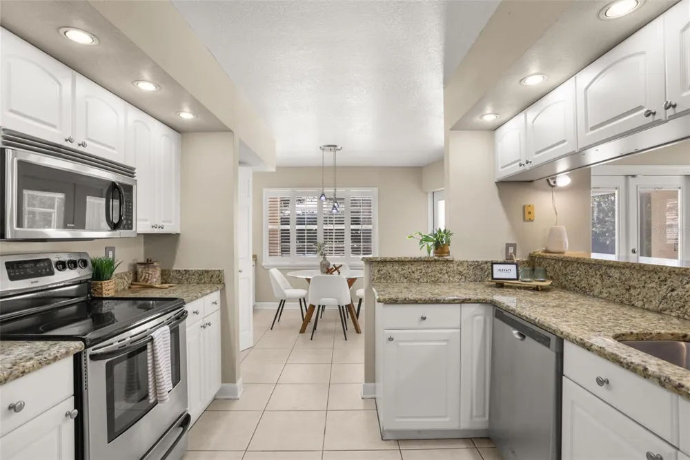 1004 MUIRFIELD COURT Oviedo, FL 32765