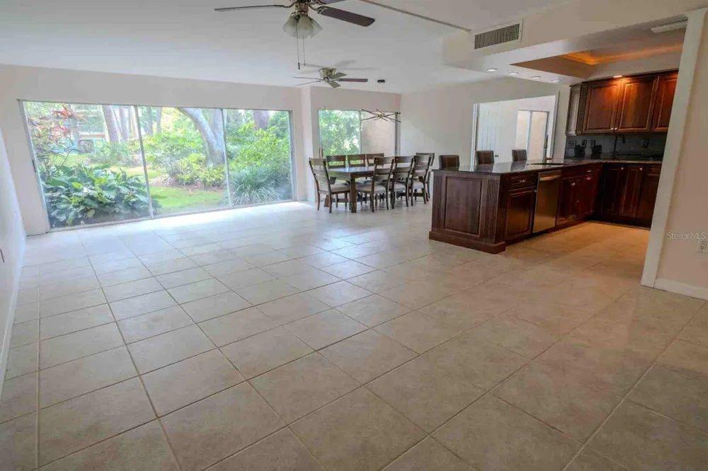 225 COUNTRY CLUB DRIVE #D142 Largo, FL 33771