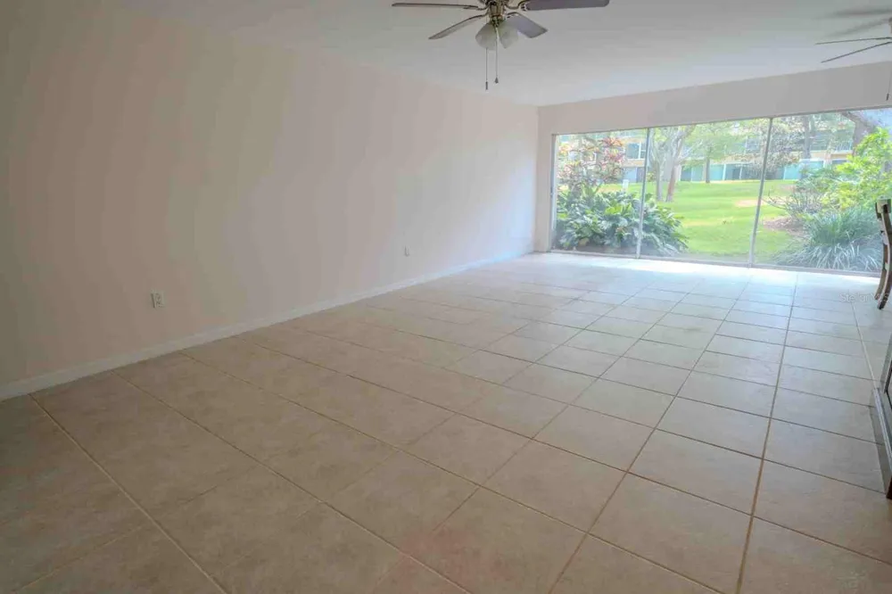 225 COUNTRY CLUB DRIVE #D142 Largo, FL 33771