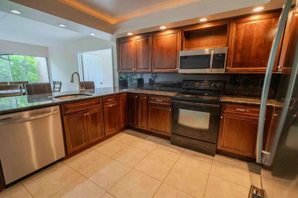 225 COUNTRY CLUB DRIVE #D142 Largo, FL 33771