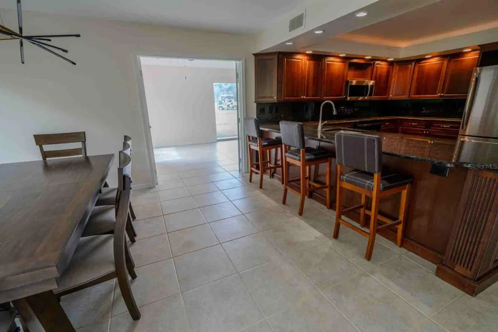 225 COUNTRY CLUB DRIVE #D142 Largo, FL 33771