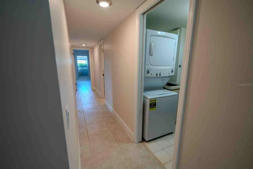 225 COUNTRY CLUB DRIVE #D142 Largo, FL 33771