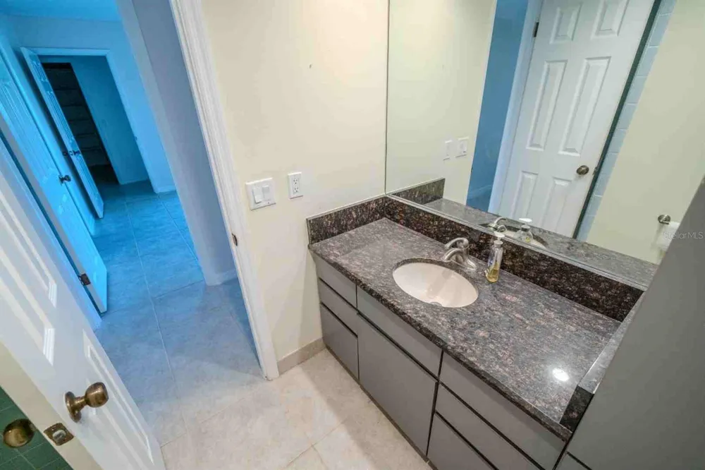 225 COUNTRY CLUB DRIVE #D142 Largo, FL 33771