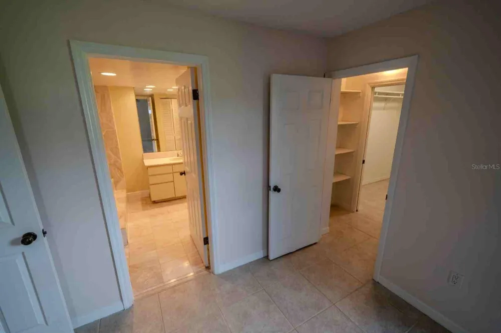 225 COUNTRY CLUB DRIVE #D142 Largo, FL 33771