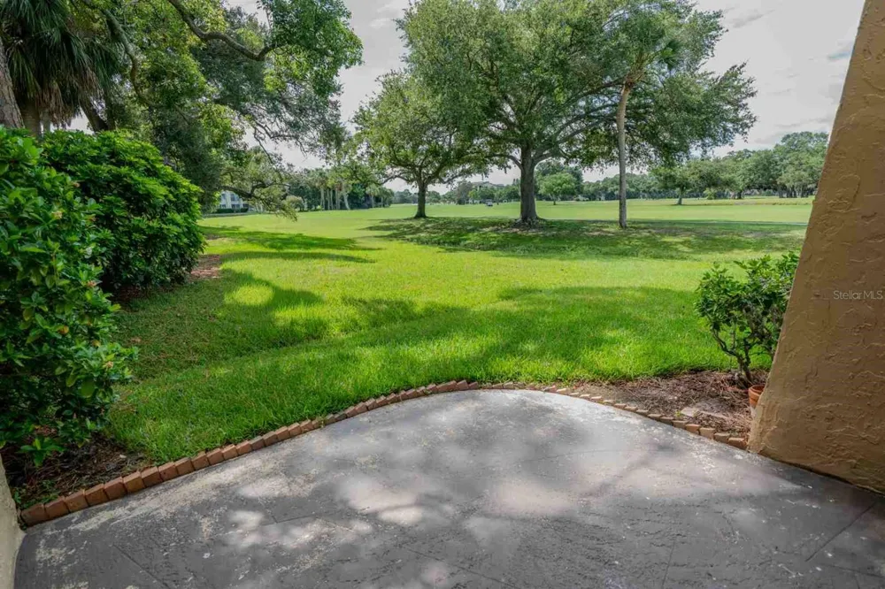 225 COUNTRY CLUB DRIVE #D142 Largo, FL 33771