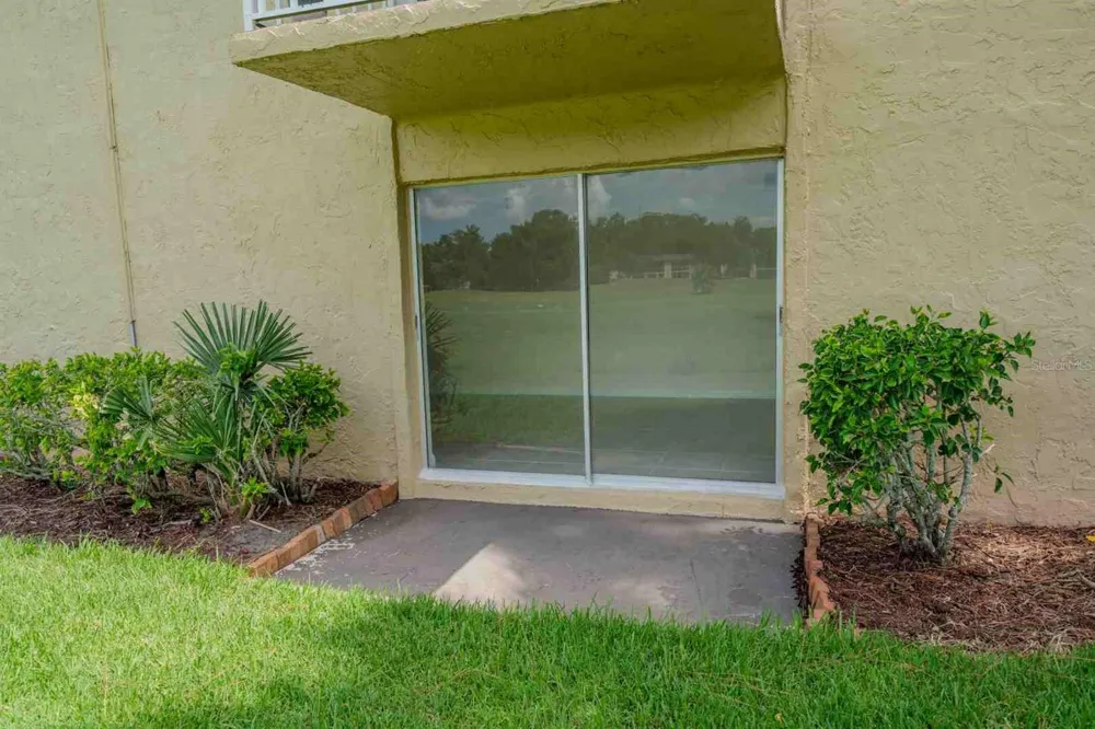 225 COUNTRY CLUB DRIVE #D142 Largo, FL 33771