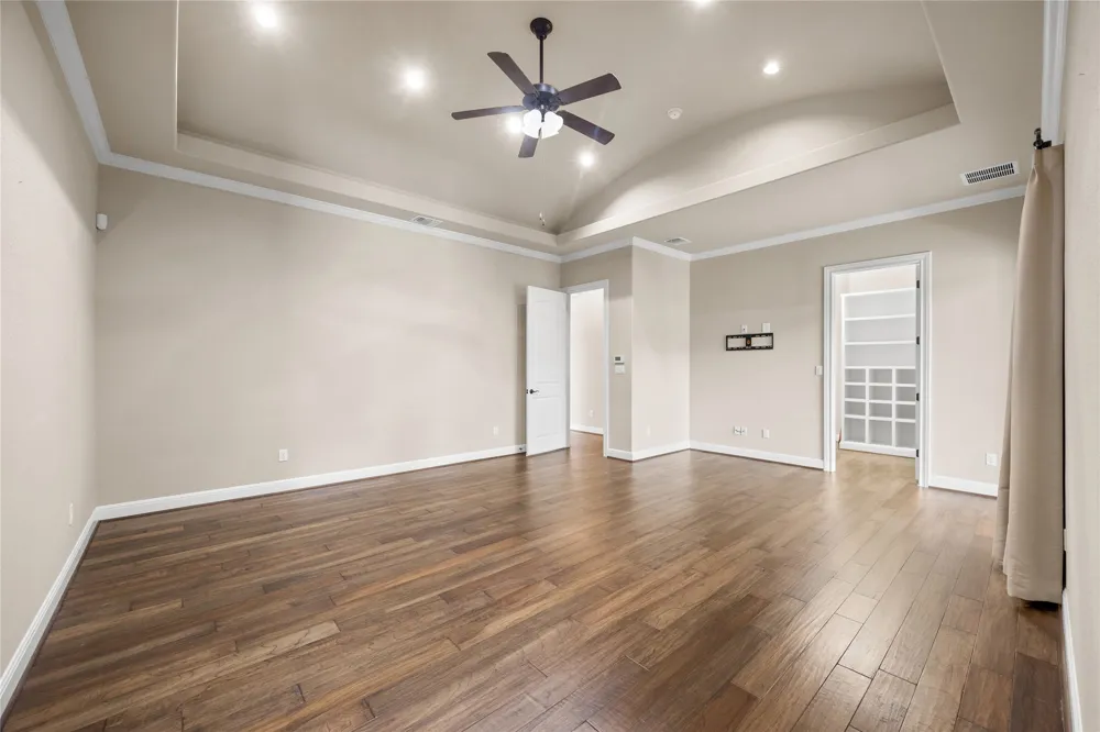 900 Hawthorne Loop Driftwood, TX 78619