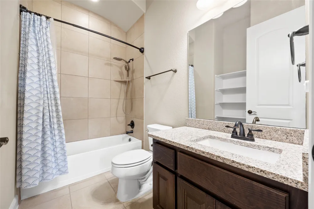 900 Hawthorne Loop Driftwood, TX 78619
