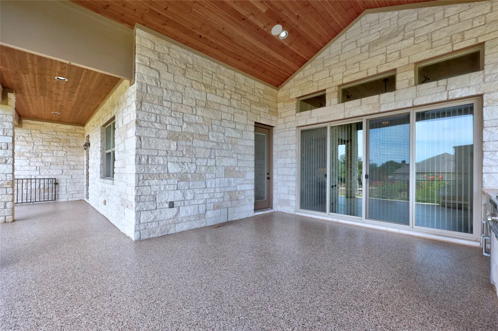 900 Hawthorne Loop Driftwood, TX 78619